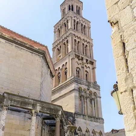 Porta Aurea Appartement Split