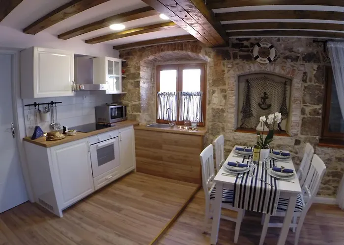 Porta Aurea Apartament *